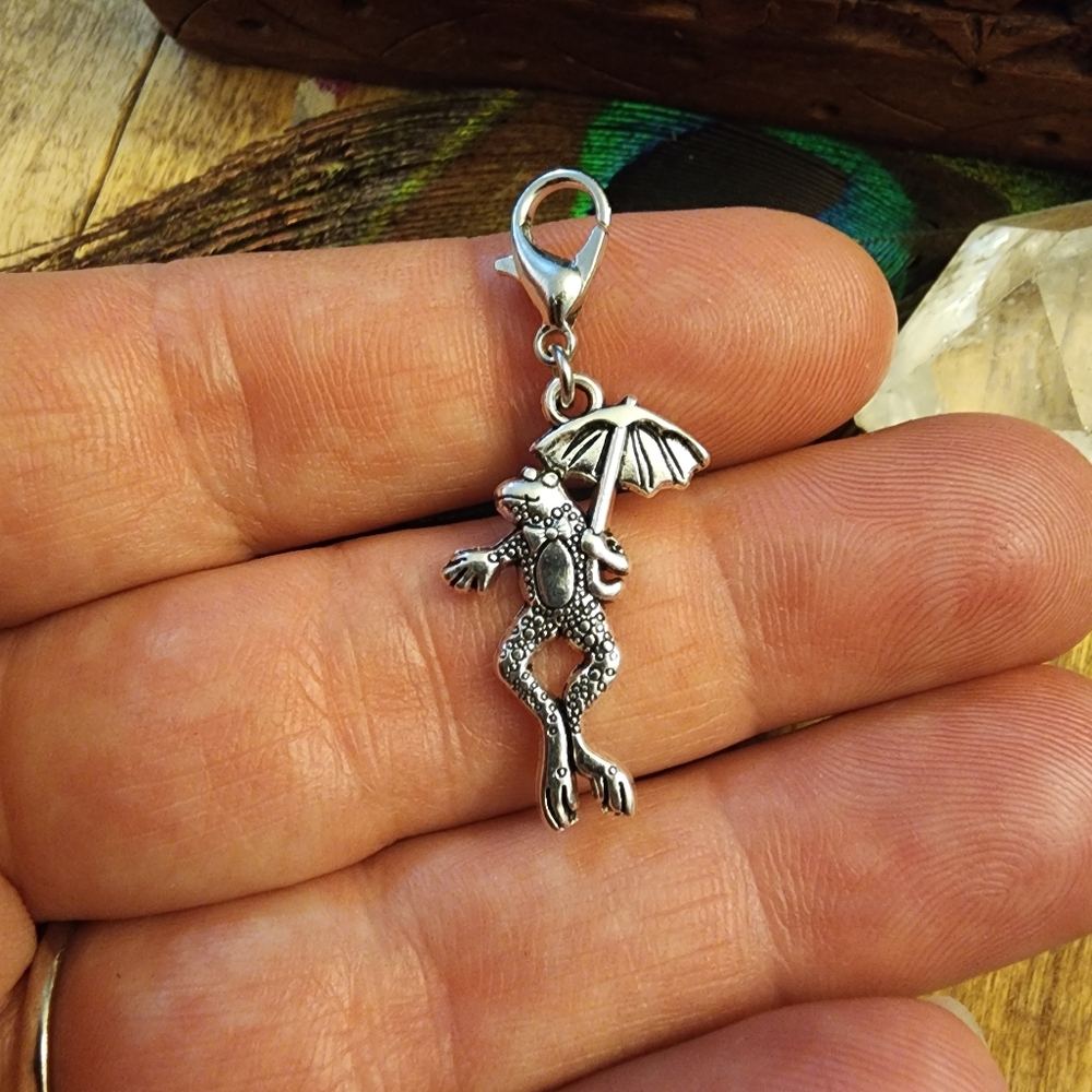 Frog with Umbrella Charm for Frog Charm Bracelet Fairy Princess Toad Charm - Picture 5 of 10